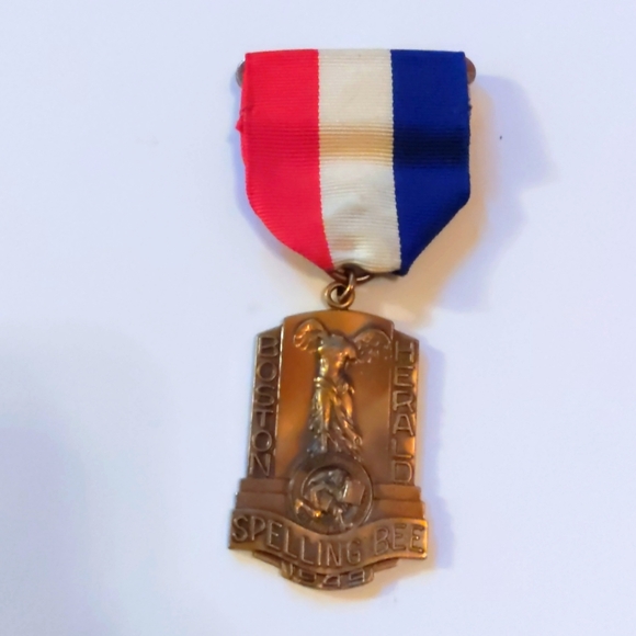 Orig. 1949 BOSTON HERALD SPELLING BEE Class Champion Medal by L.G. Balfour Co. - Picture 1 of 6